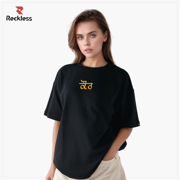 T-shirt-03-model-front.png “Kaur”